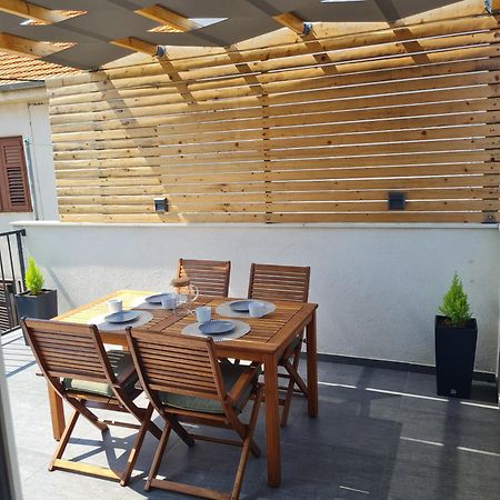 Modern Apartment Vitrenjak Zára Kültér fotó
