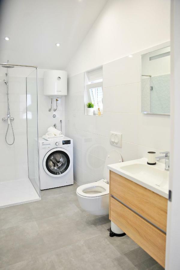 Modern Apartment Vitrenjak Zára Kültér fotó